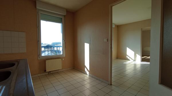 ANGERS QUARTIER NEY APPARTEMENT 45 m² avec garage fermé