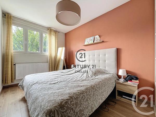 Maison à vendre  8 pièces - 147,17 m 2   NEUILLY SUR MARNE  - 93