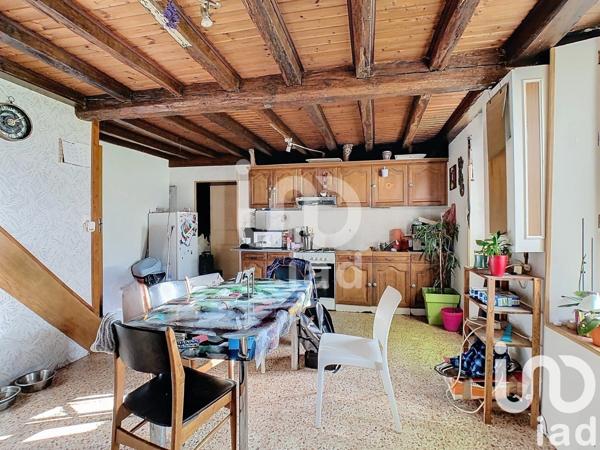Maison 3 pièces de 112 m² à Connantre (51230)