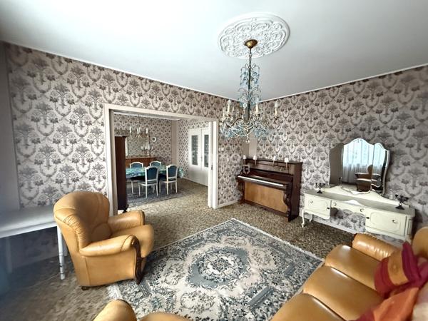 Vends à Boulay, une grande maison familiale de 6 chambres
