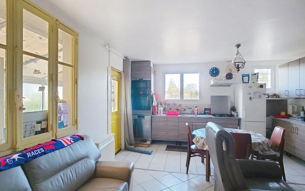 Maison à vendre    3 pièces • 70 m2 Avrillé
