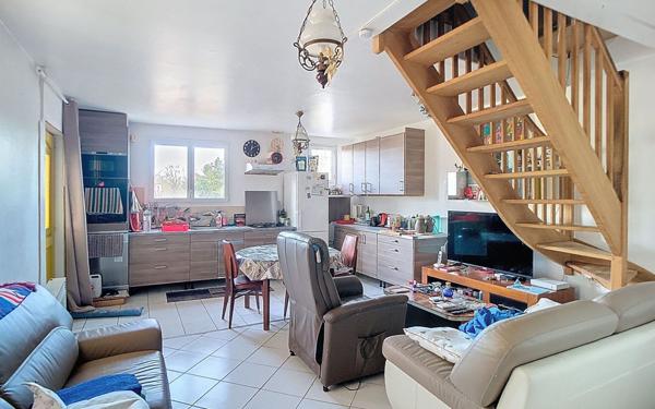 Maison à vendre    3 pièces • 70 m2 Avrillé