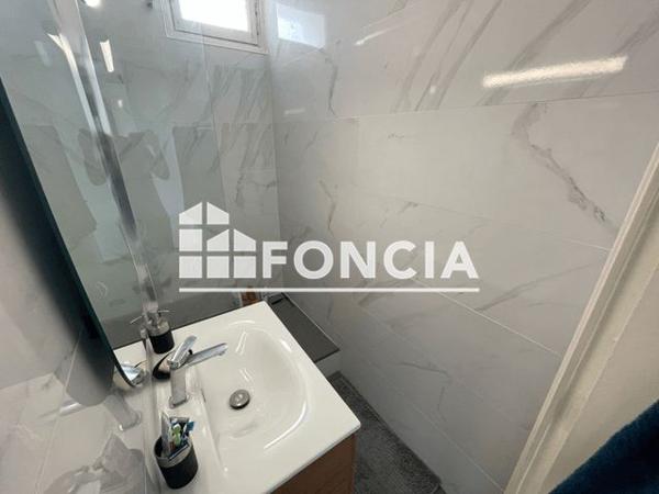 Location Appartement 3 pièces 63.2 m² - 185 GRANDE RUE Miribel 01700