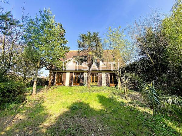 Maison de 145 m² avec 5 chambres, sous-sol et dépendances