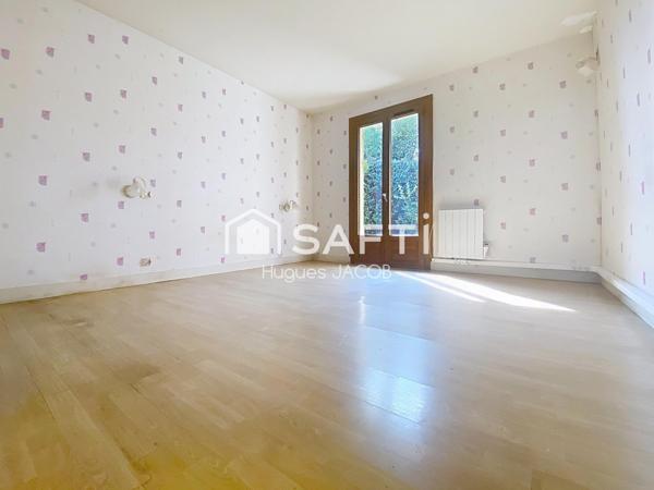 Maison de 145 m² avec 5 chambres, sous-sol et dépendances