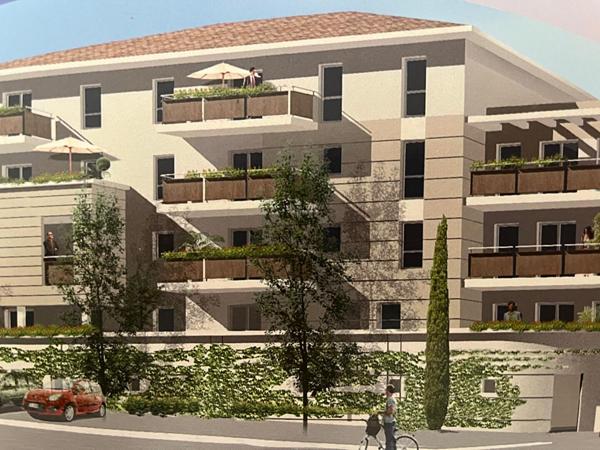 Appartement  terrasse ascenseur et parking