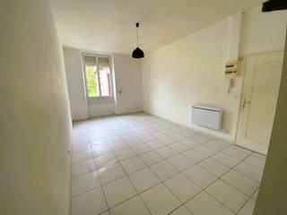 APPARTEMENT F1 VENDU LOUE - 2 PARKINGS