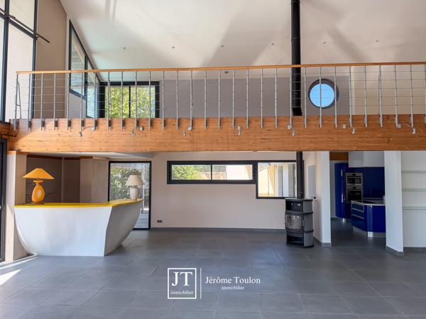 Maison 7 pièce(s) 5 chambre(s) 385 m²