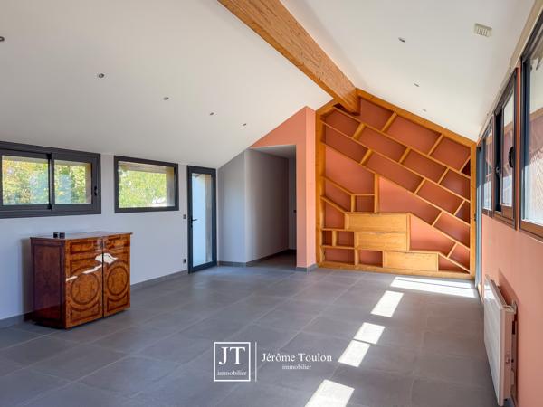 Maison 7 pièce(s) 5 chambre(s) 385 m²