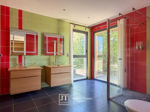 Maison 7 pièce(s) 5 chambre(s) 385 m²