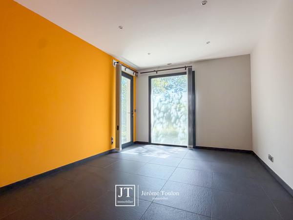 Maison 7 pièce(s) 5 chambre(s) 385 m²