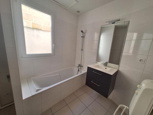 A VENDRE - Immeuble Redessan 2 Lots