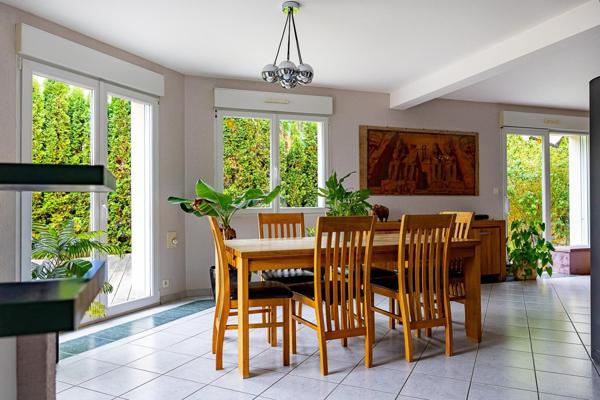 Morteau – Maison familiale d’exception avec vue panoramique sur le Val