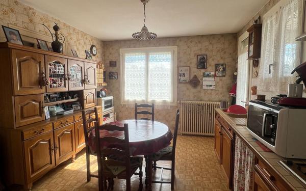 Maison à vendre    3 pièces •  Saint-Yrieix-la-Perche