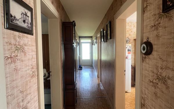 Maison à vendre    3 pièces •  Saint-Yrieix-la-Perche