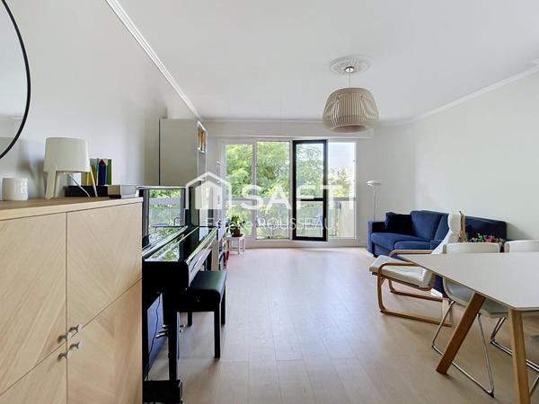 Appartement T4 au calme 7 mn à pied du RER Le Parc