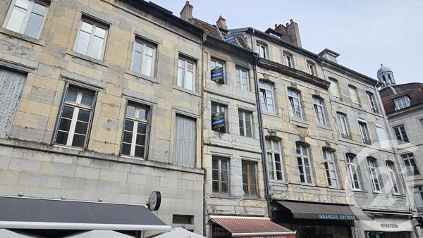 Immeuble à vendre  200 m 2   MORTEAU  - 25