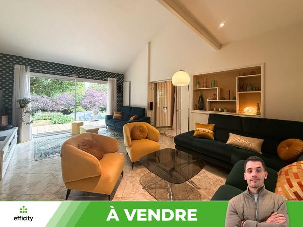 Maison
         6 pièces
        - 197 m² 440 000 € *