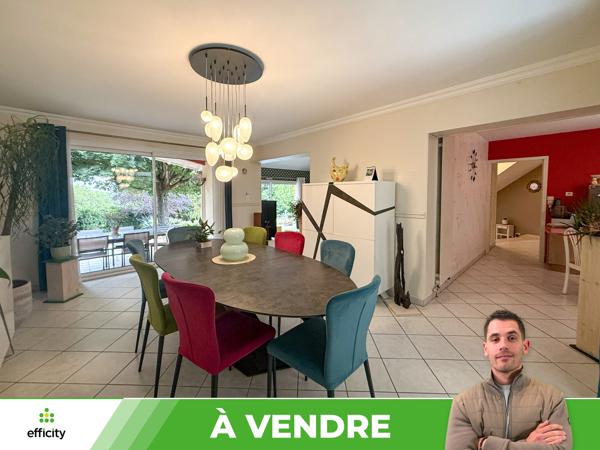 Maison
         6 pièces
        - 197 m² 440 000 € *