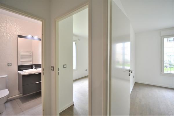 Appartement 4 pièces - Terrasse 28 m² - Métro Léo Lagrange