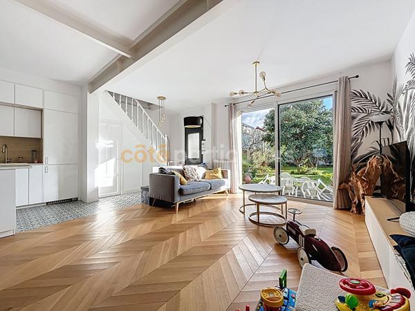 Vente Maison112 m² - 4 Pièces - SAINT MAUR DES FOSSES (94100)