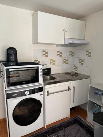 Appartement à vendre 2 pièces EGUILLES (13)