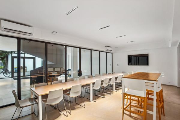 Loft industriel à vendre avec terrasse privative à Courbevoie