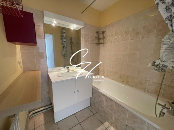 GRENOBLE Appartement T2 bis / T3 - 2 chambres - secteur VIGNY MUSSET