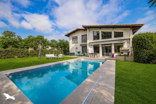 Maison à vendre 599 500 € Saint-Jean-d'Illac 6 p 186 m² DPE C