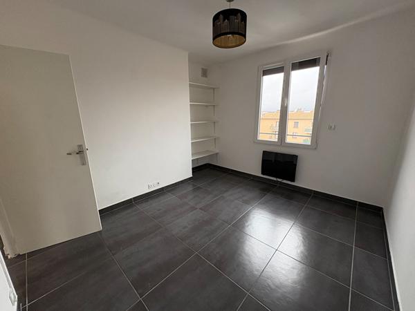 Appartement Narbonne 5 pièce(s) 99.5 m2