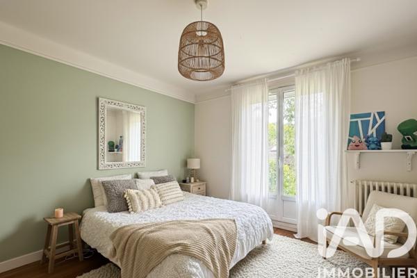 Maison à vendre 9 pièces 200 m² Sèvres