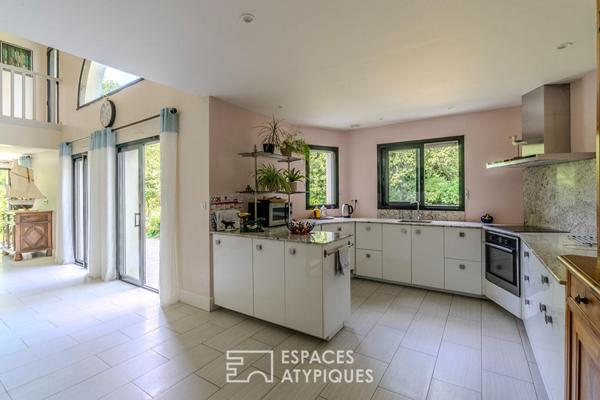 Maison d’architecte familiale à Saint-Marc-sur-Mer
