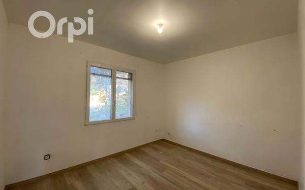 Maison à vendre    4 pièces •  Arles