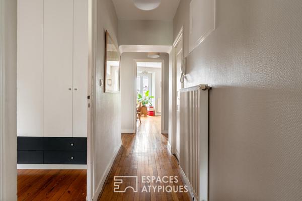 Maison familiale de 216m² à Saint-Donatien : Volumes, jardin intime et vie « tout à pied »