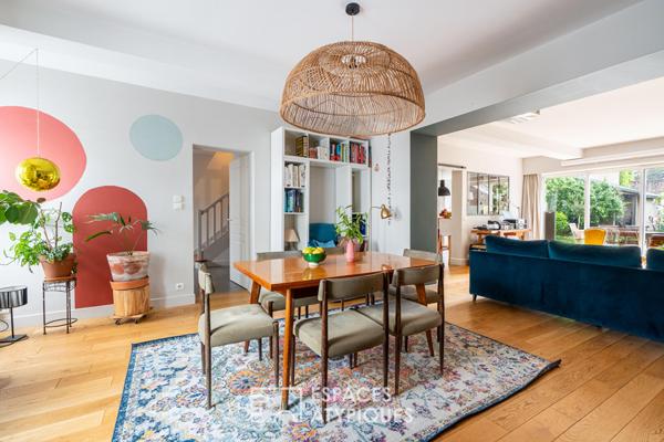 Maison familiale de 216m² à Saint-Donatien : Volumes, jardin intime et vie « tout à pied »