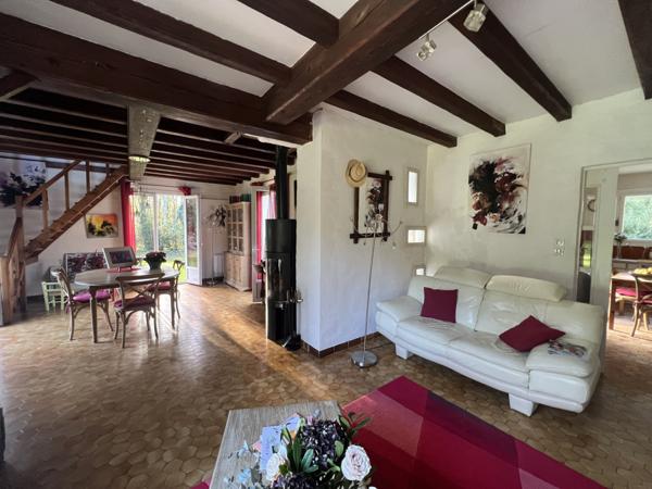 Maison  6 pièce(s)  4 chambre(s)  144 m²