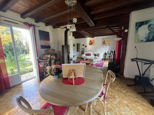 Maison  6 pièce(s)  4 chambre(s)  144 m²