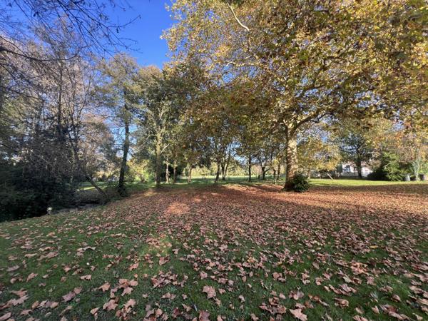 Maison  6 pièce(s)  4 chambre(s)  144 m²