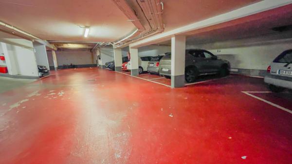 Garches (92380) Investissement, Garches mairie, T3 de 73m² avec parking et loggia, loué