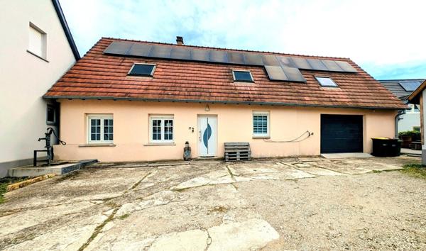 Maison familiale éco-énergétique avec terrasse et grand garage