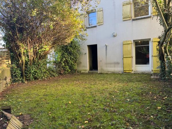 Maison de ville avec jardin dans une petite copropriété