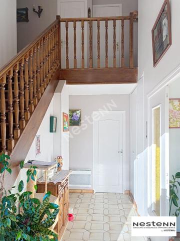 Maison 7 pièces - SAINT FARGEAU PONTHIERRY