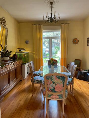 Maison de ville hyper centre Tarbes Brauhauban 5 chambres,260M2 habitables, garage, dépendances, jardin 655M2.