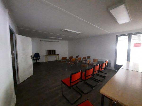 EGLETONS - Local industriel /commercial 3.000 m²