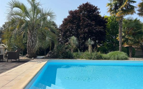 Maison à vendre    8 pièces •  Saint-Symphorien