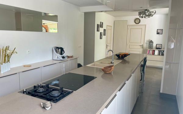 Maison à vendre    8 pièces •  Saint-Symphorien