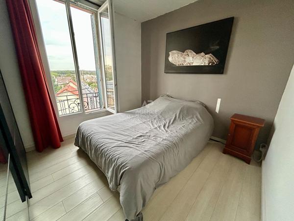 Appartement Achères 2 pièce(s) 28 m2 avec jardin privatif. 142 000 € **  - Référence  9377