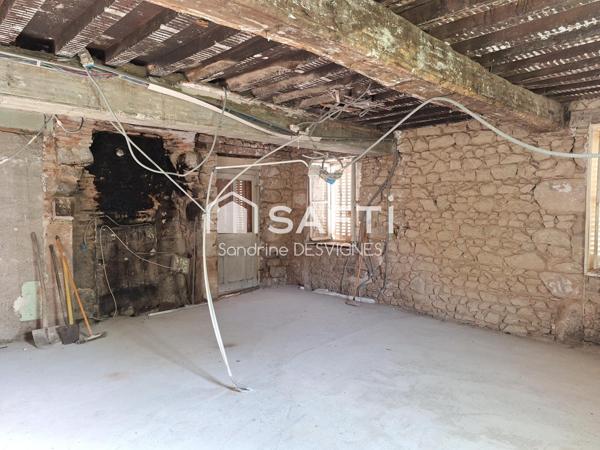 Maison en pierres 138 m2 habitable  avec jardin