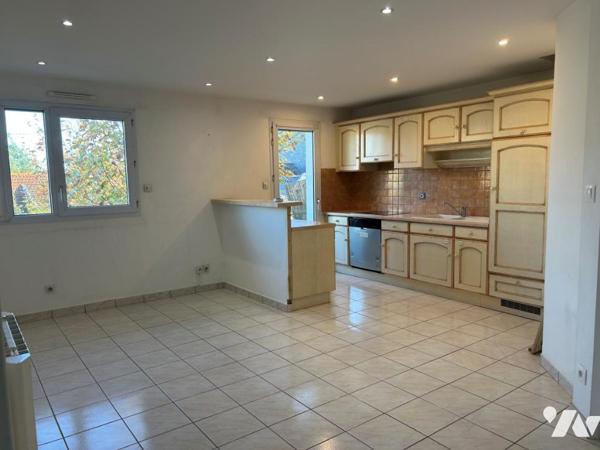 NANTES – TORTIERE Duplex traversant de 91,51 m² hab avec large balcon Sud.  garage 2 voitures