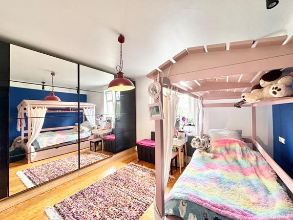 Appartement T5 en Duplex avec son jardin privatif et sa cave * quartier Victor Hugo